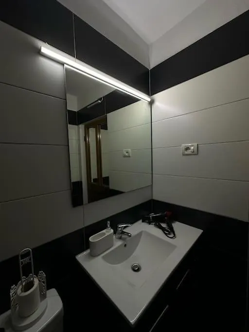 Gh Apartment Tirana