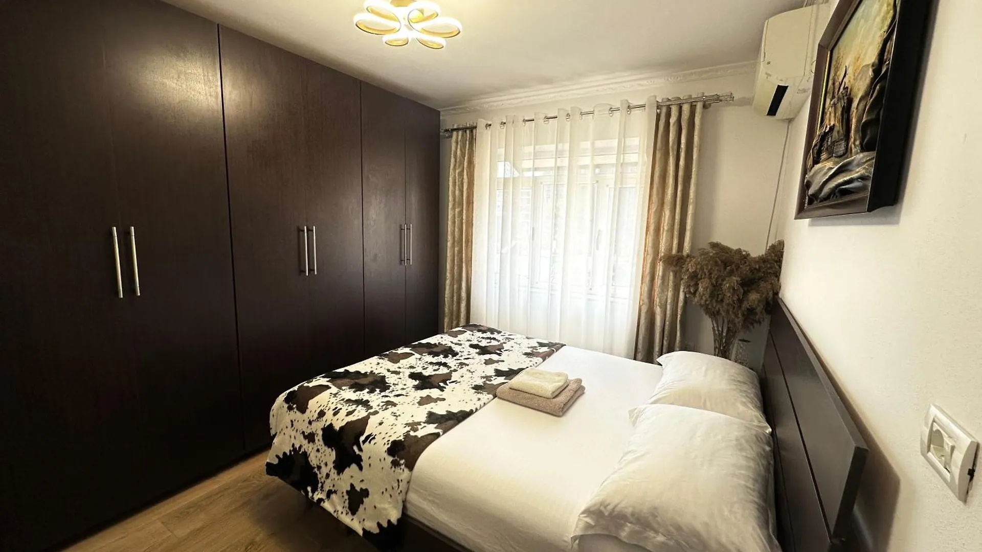 Gh Apartment Tirana Albania