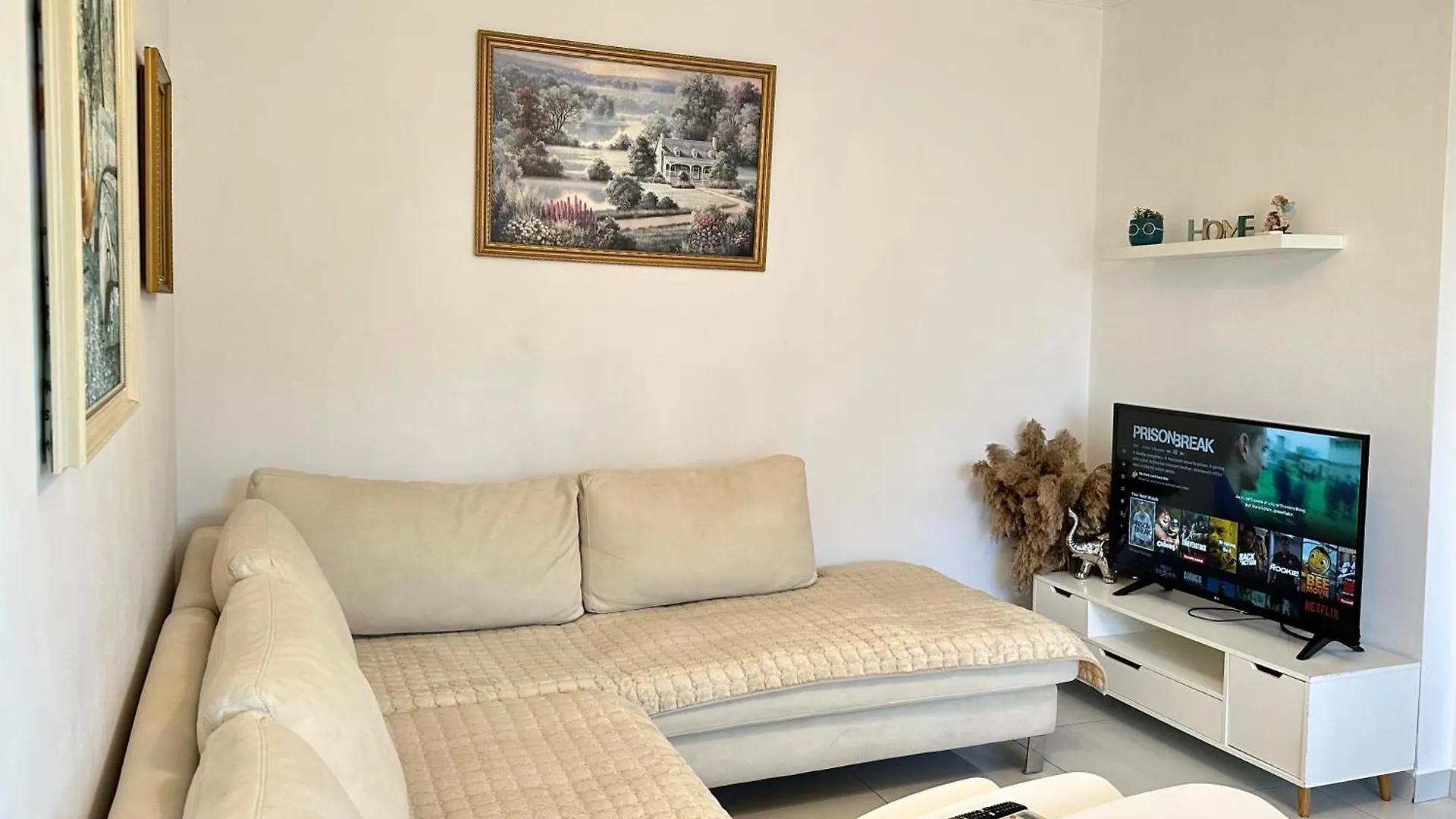 Gh Apartment Tirana